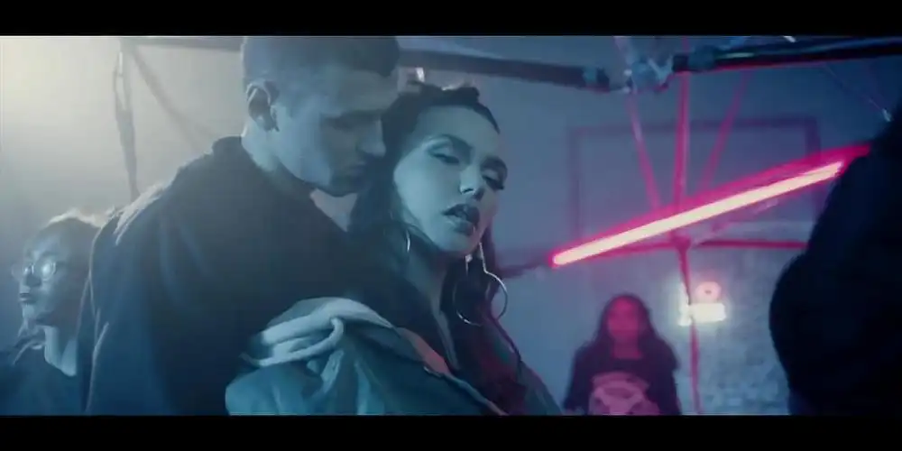 скачать клип MOLLY - Я просто люблю тебя (Dance Version)