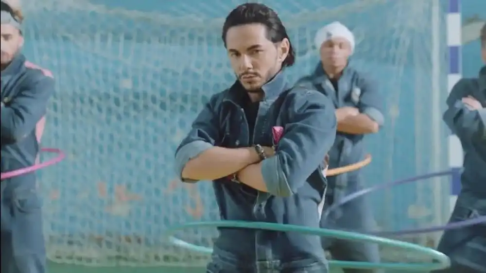 скачать клип Тимур Родригез - Безбашенный