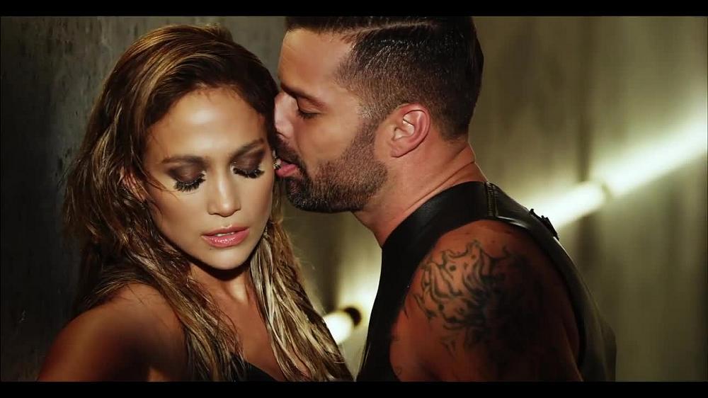 скачать клип Adrenalina ft. Jennifer Lopez, Ricky Martin - Wisin