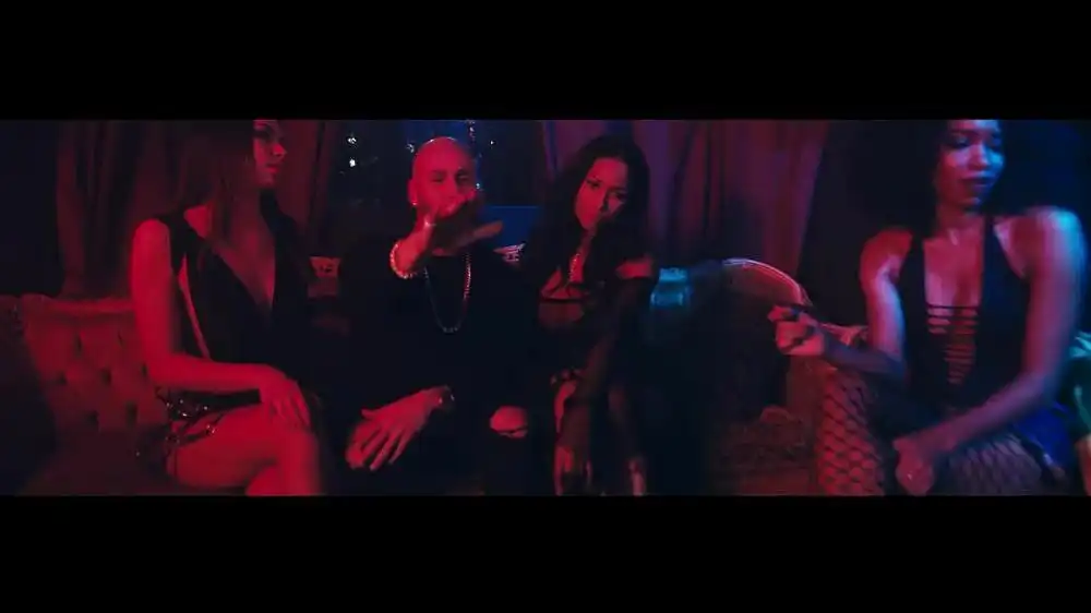 скачать клип Massari - Done Da Da