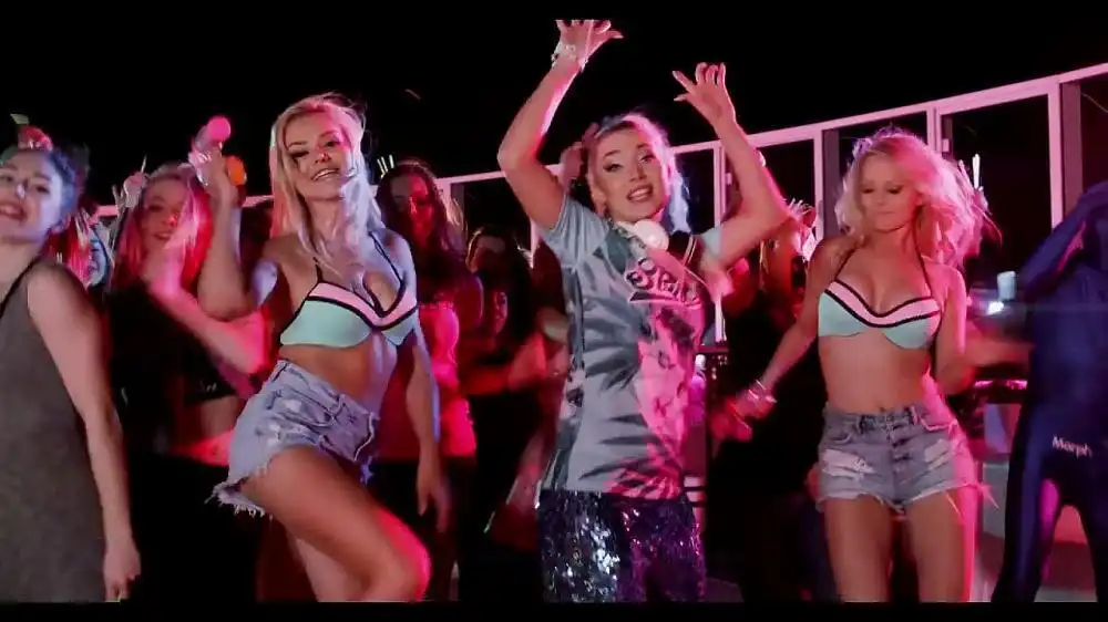 скачать клип Cleo - N-O-C