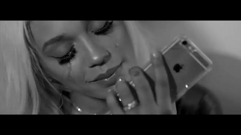 скачать клип Paloma Ford - That Shit Aint Cool