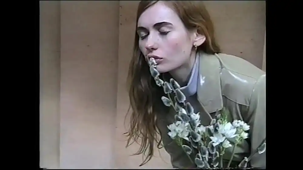 скачать клип ЛУНА - Мальчик, ты снег