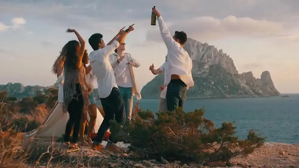 скачать клип Fedde Le Grand - Dancing Together