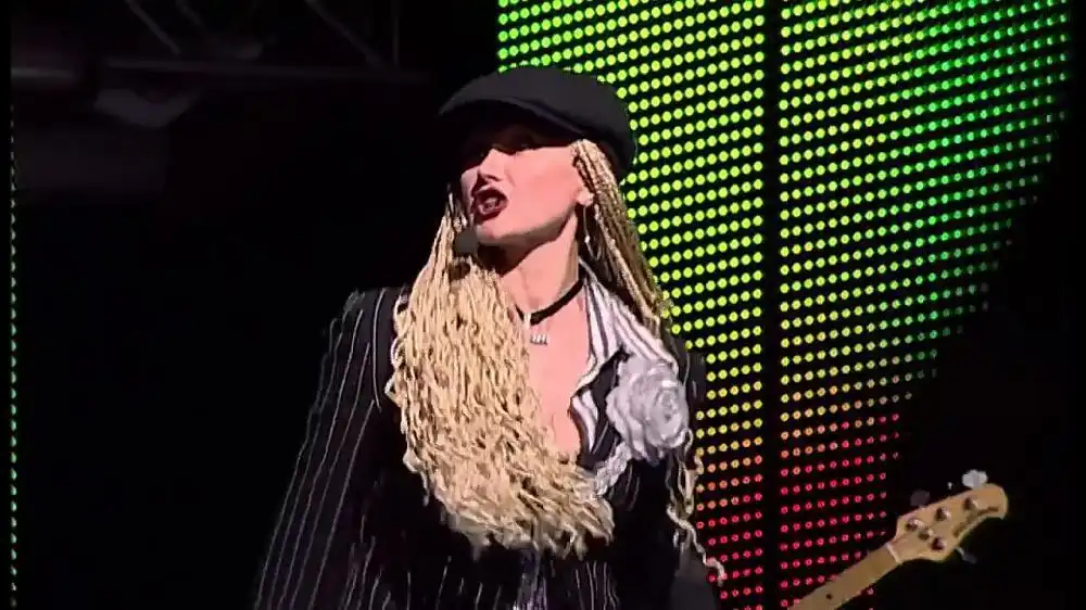 скачать клип Воровайки - Не воровка, не шалава