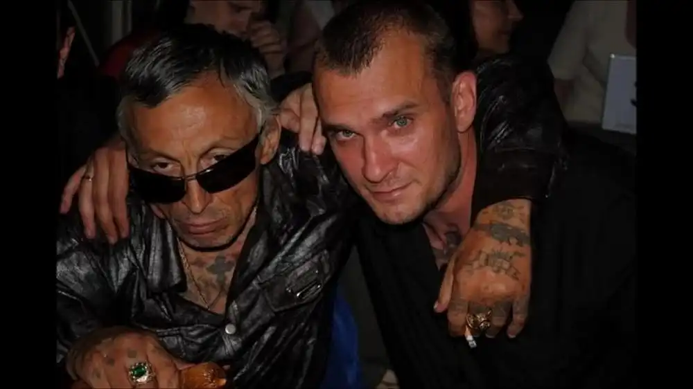 скачать клип Михаил Круг и Саша Север - Владимирский ц� ...