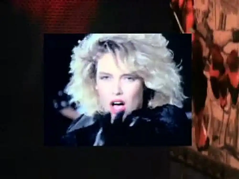 скачать клип Kim Wilde - Never Trust A Stranger