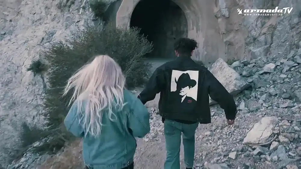 Cedric Gervais feat. Digital Farm Animals and Dallas Austin - Touch The Sky