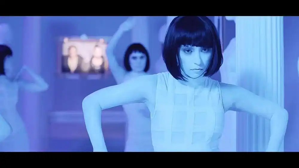 скачать клип Steve Aoki and DVBBS ft. 2 Chainz - Without U