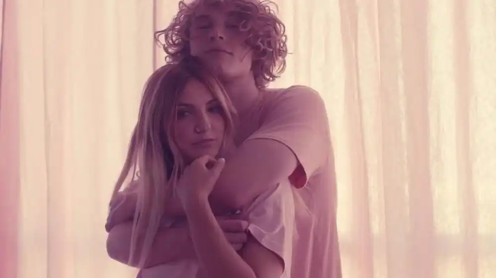 Julia Michaels - Uh Huh