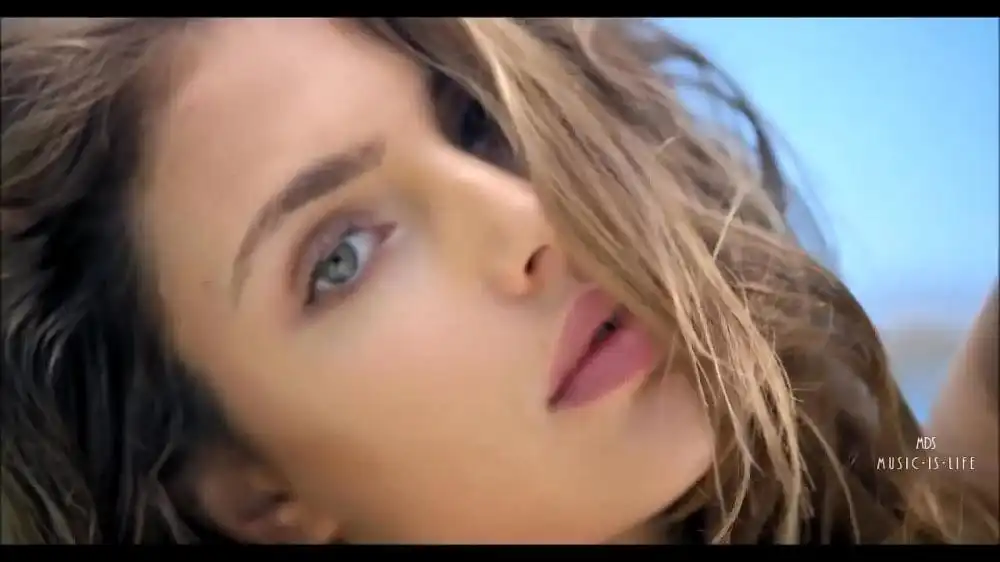 скачать клип Sheri – Отпусти меня