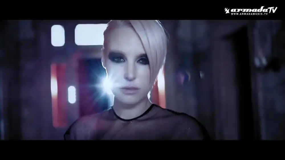 скачать клип 3LAU feat. Emma Hewitt - Alive Again