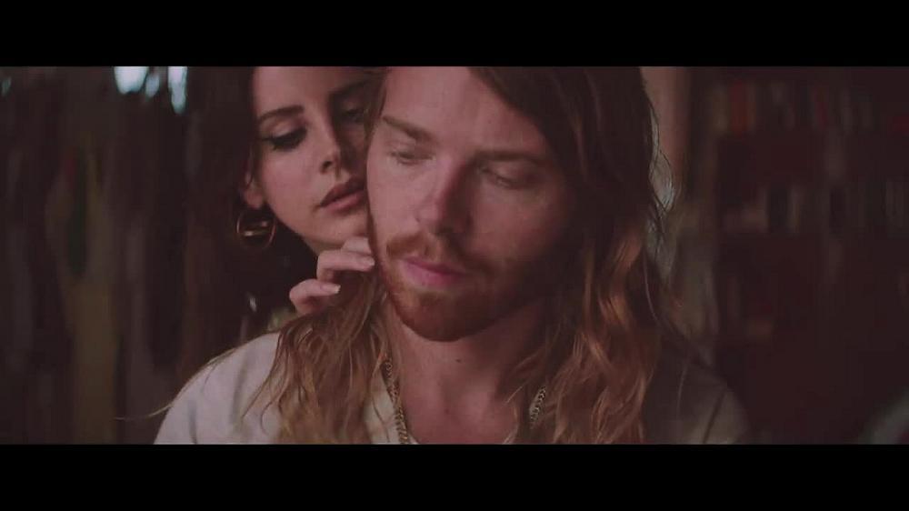 скачать клип Lana Del Rey - White Mustang