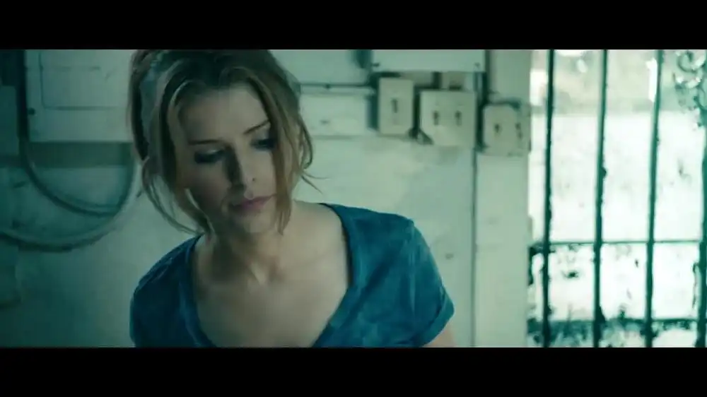 Anna Kendrick - Cups