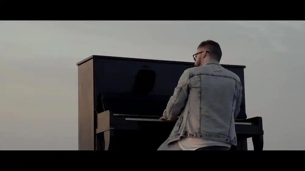 скачать клип Tony Brasco feat. Chris - Всё в твоих руках