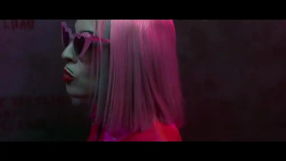 скачать клип David Guetta and Afrojack - Dirty Sexy Money