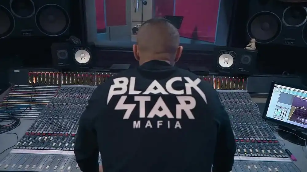 скачать клип DONI feat. Люся Чеботина - Сон