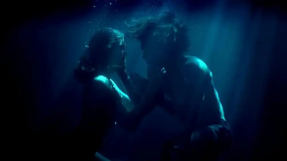 Tess - Dark But Beautiful