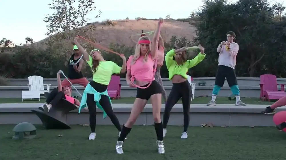 скачать клип Rebecca Zamolo - Slime Workout