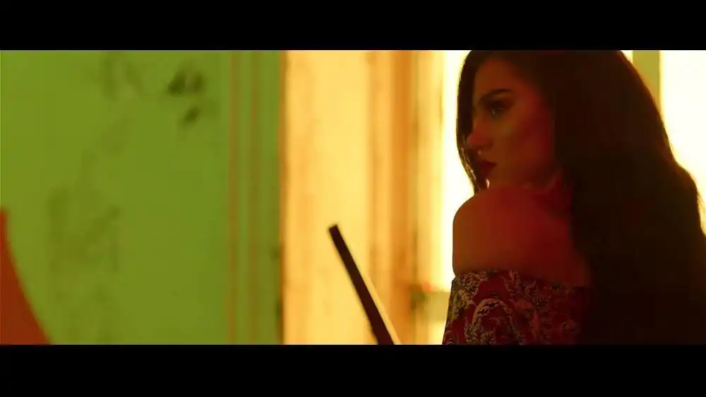 скачать клип Dhurata Dora ft. Flori - Trendafil