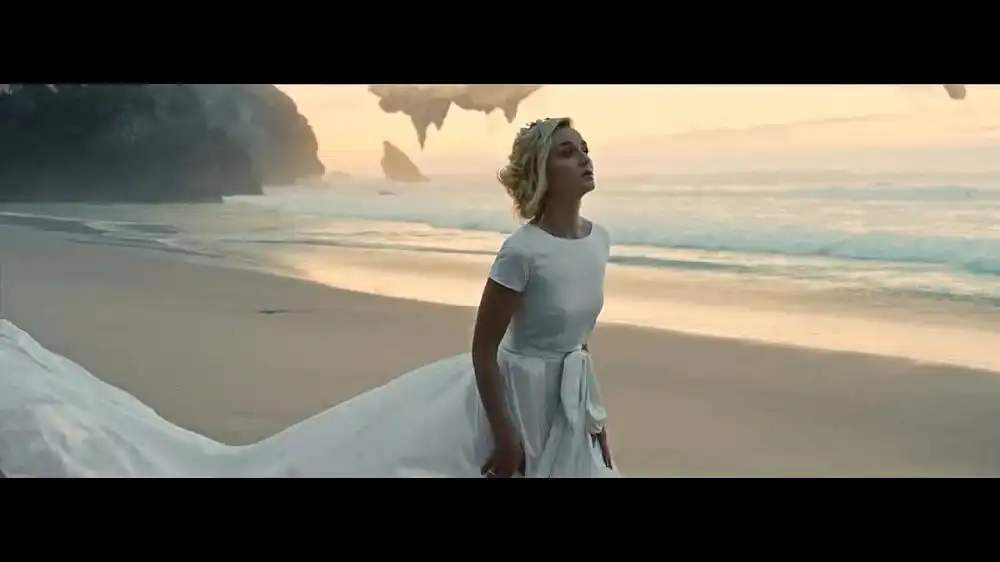 скачать клип Полина Гагарина - Камень На Сердце