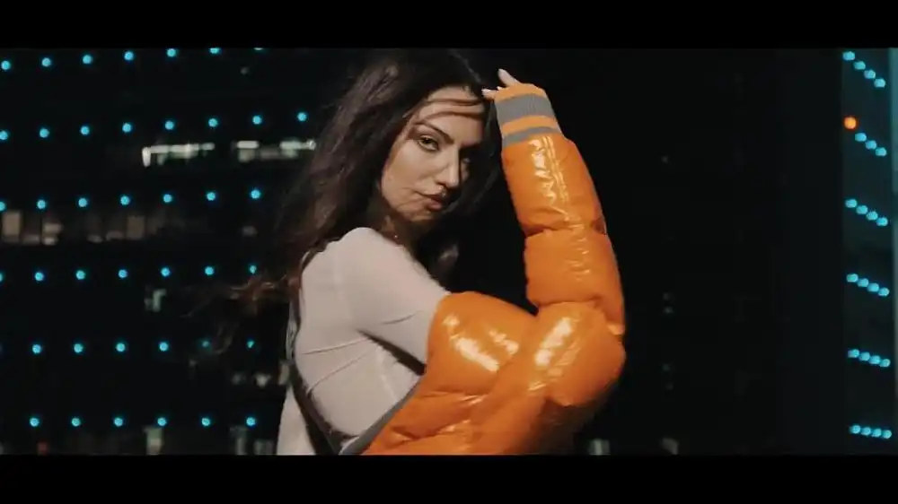 скачать клип Tom Boxer and Morena Feat. Veo - LIE