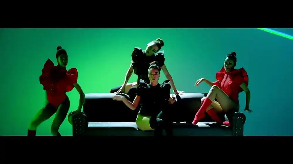 скачать клип Алсу - Love U Back