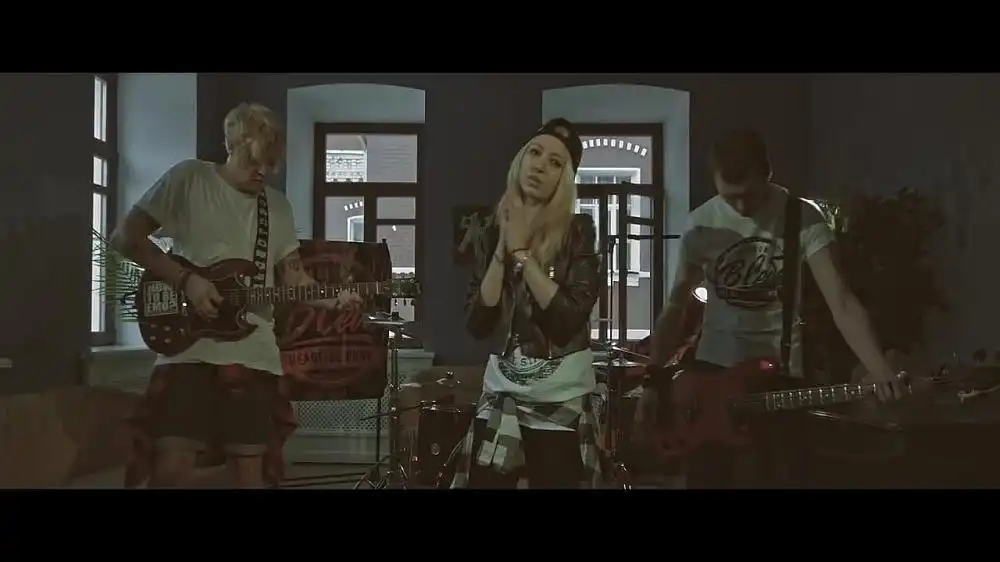 скачать клип В СЕБЕ - СЧАСТЬЯ ТОЧКИ