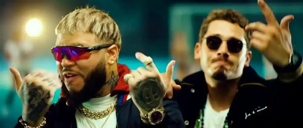 скачать клип Cris Cab Ft. Farruko, Kor - Laurent Perrier