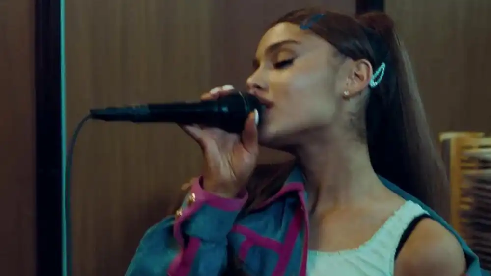 скачать клип Troye Sivan Ft. Ariana Grande - Dance To This