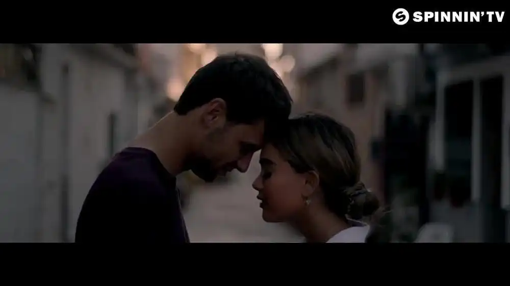 скачать клип Lucas and Steve - Home