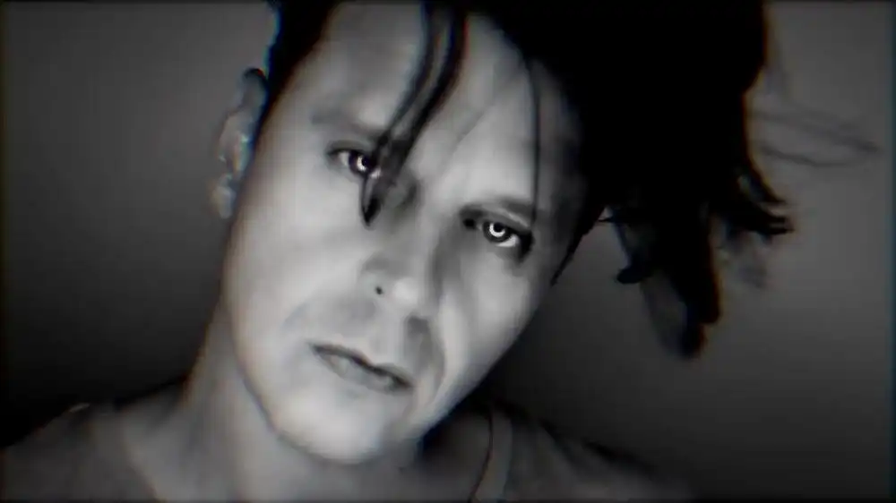 скачать клип Christian Burns - You are Not Alone