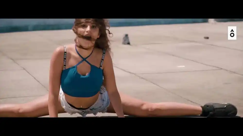 UpsideDown Ft. Jaz Dhami - Cyclone