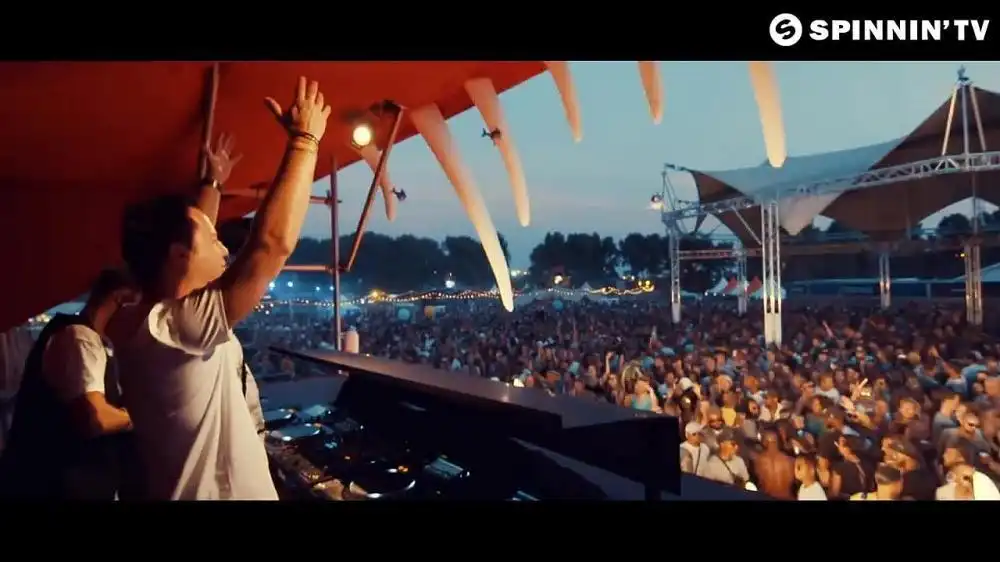 скачать клип Sander Van Doorn and D.O.D - Let It Go