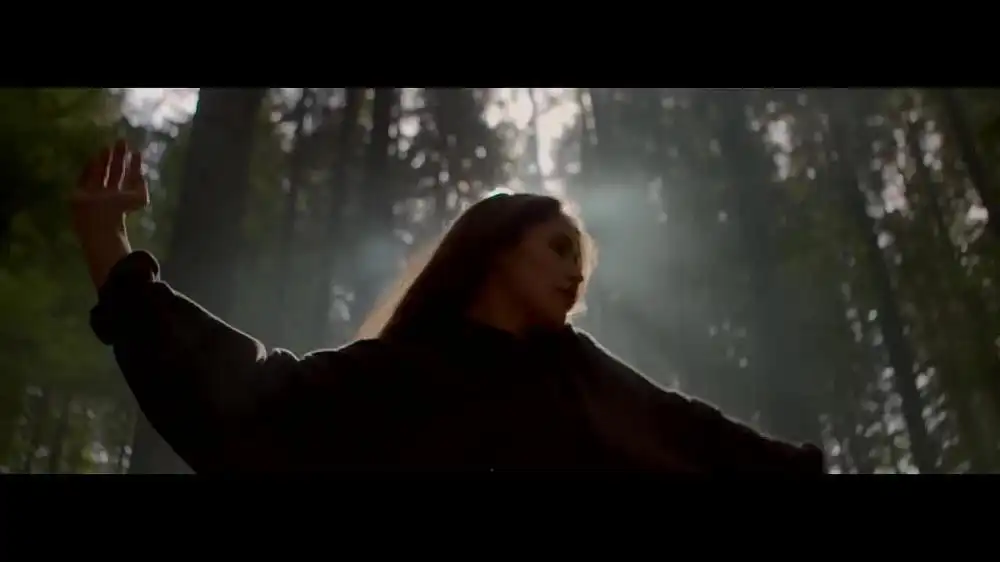 скачать клип Lora - Pleaca