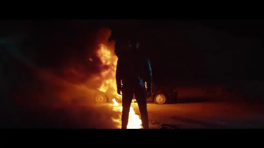 скачать клип Capital T - BOMBA