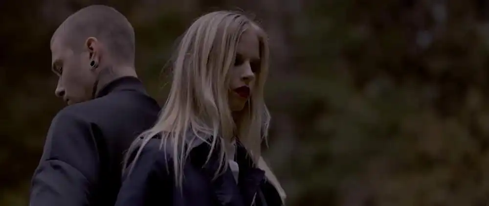 скачать клип Баста - Я Почти Погиб