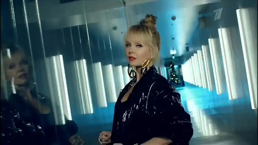 скачать клип Егор Крид и Валерия - Часики