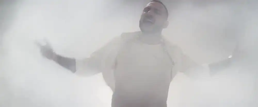 скачать клип ZVEROBOY feat. LOne - ТонуВоСнах