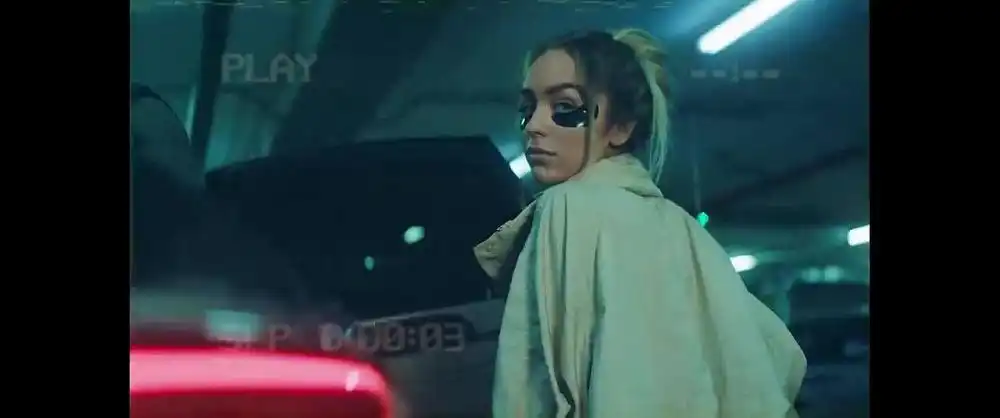 скачать клип Мари Краймбрери - Я твой клад