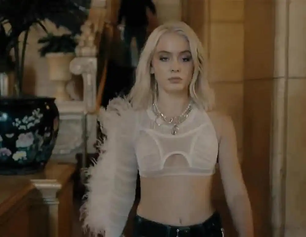 скачать клип Zara Larsson - Do not Worry Bout Me