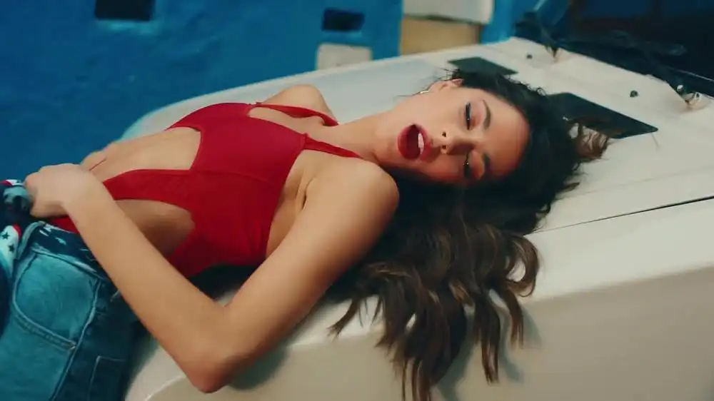 скачать клип Jonas Blue - Wild