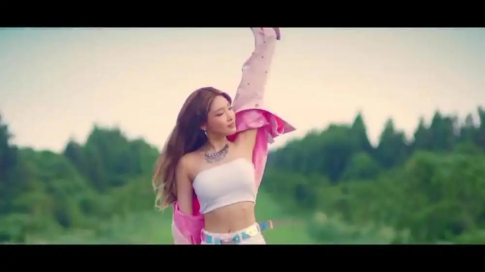 скачать клип Justin Bieber and Jay - It is You And I