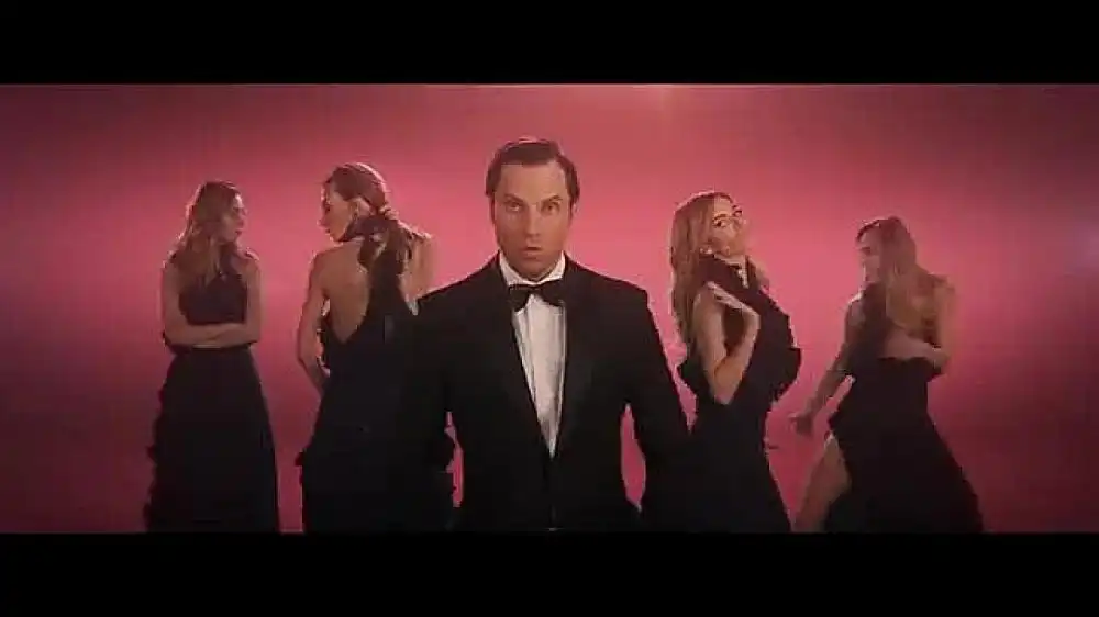 скачать клип Артур Пирожков - Любовь