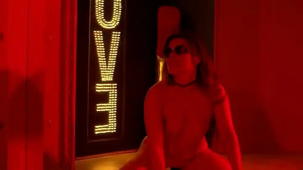 скачать клип Alex Angel - Sex Machine