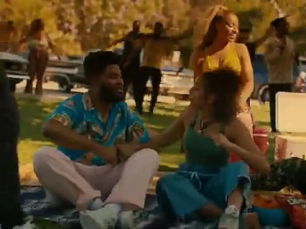 скачать клип Khalid - Right Back