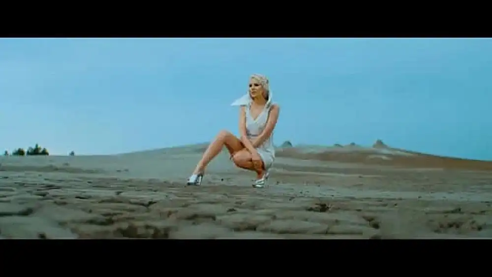 скачать клип SANDRA N - Chameleon