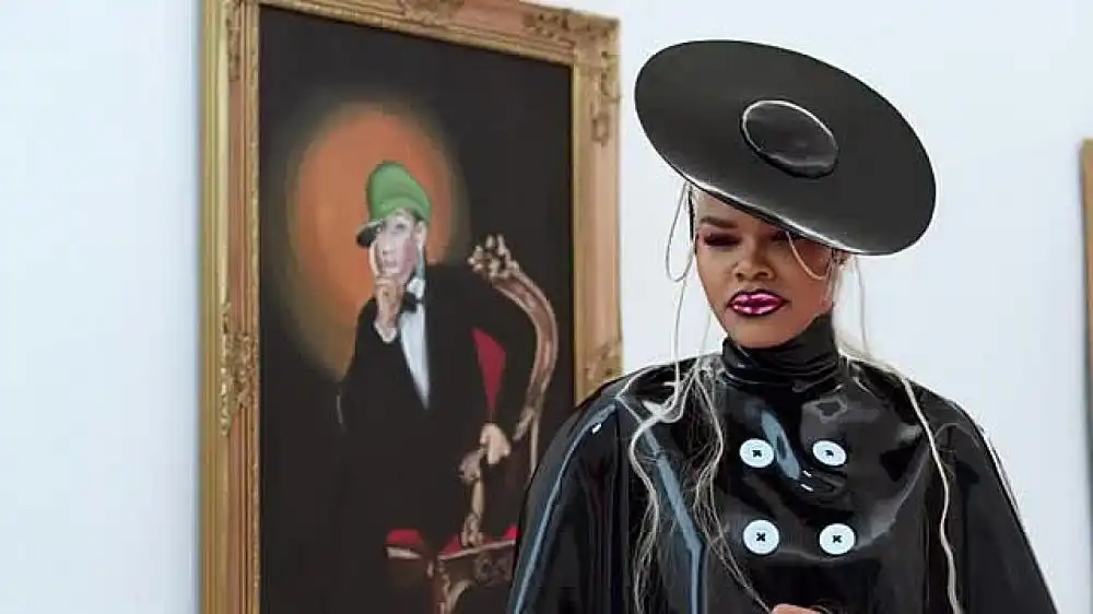 Missy Elliott - Throw It Back