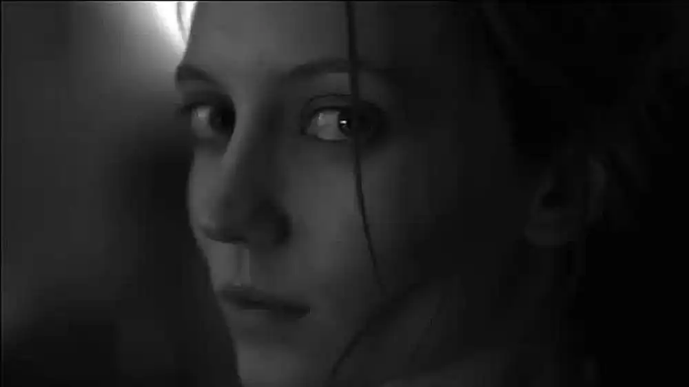 скачать клип Fallulah - Give Us A Little Love