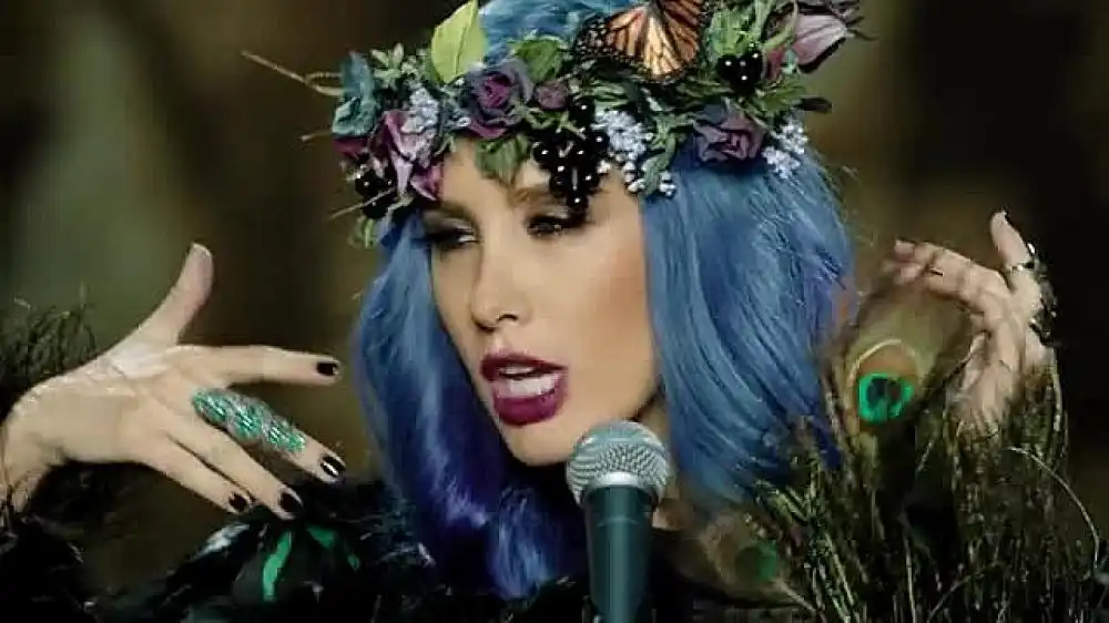 скачать клип A Studio and Tomas - Falling For You